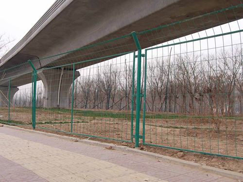 公路護欄網(wǎng)