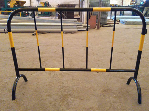 鐵馬護(hù)欄 鐵馬護(hù)欄