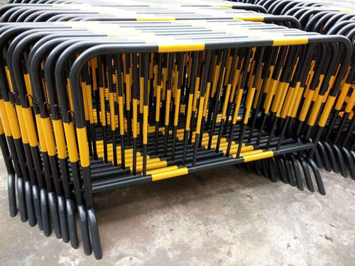 鐵馬護(hù)欄 鐵馬護(hù)欄